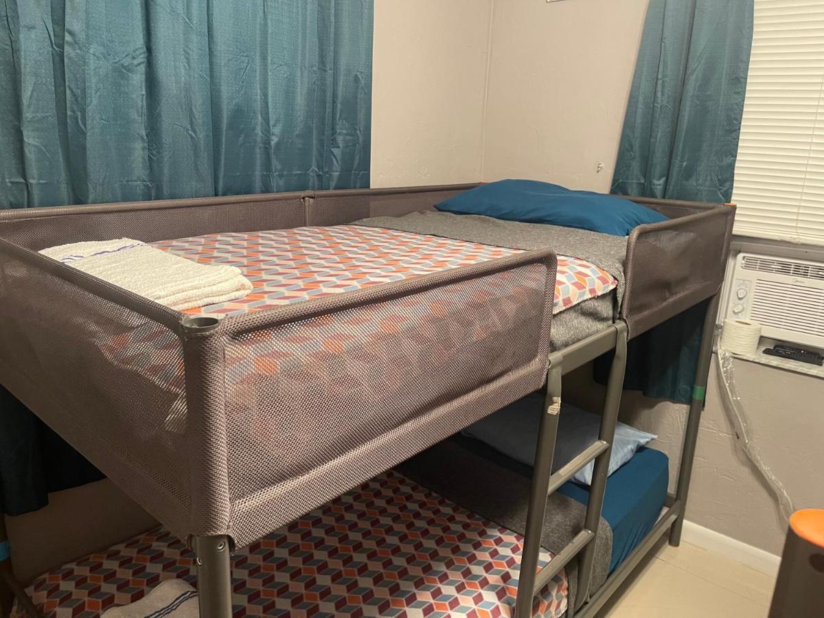 Miami Vibes "Hostel-Like" Shared Room ノース・マイアミ エクステリア 写真