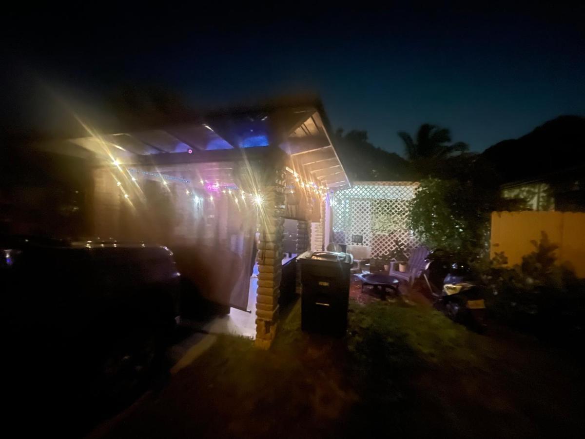 Miami Vibes "Hostel-Like" Shared Room ノース・マイアミ エクステリア 写真