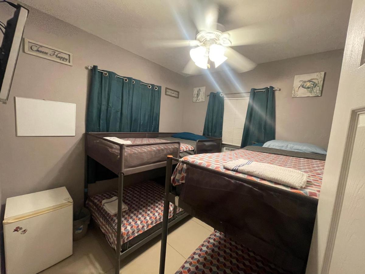 Miami Vibes "Hostel-Like" Shared Room ノース・マイアミ エクステリア 写真
